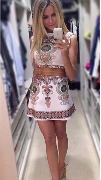 F2367 Fashion hollow print dress